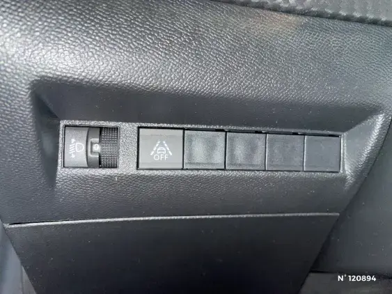 PEUGEOT 208 BUSINESS R II - voiture d'occasion - Photo 15