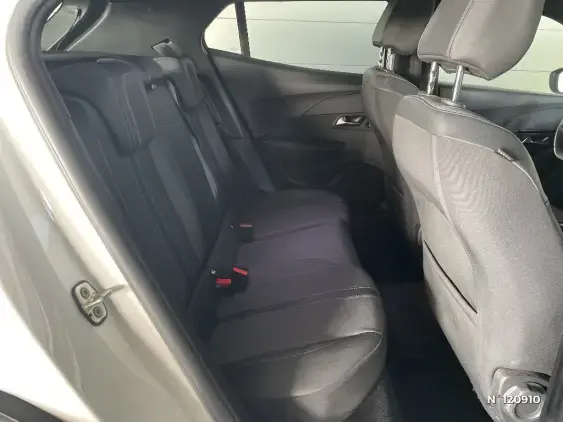 PEUGEOT 2008 II - voiture d'occasion - Photo 11