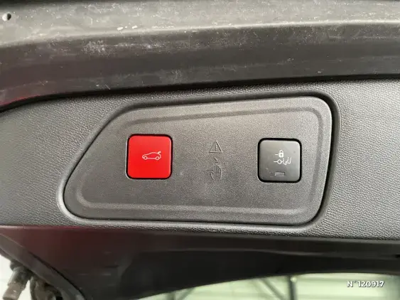 PEUGEOT 3008 II - voiture d'occasion - Photo 25