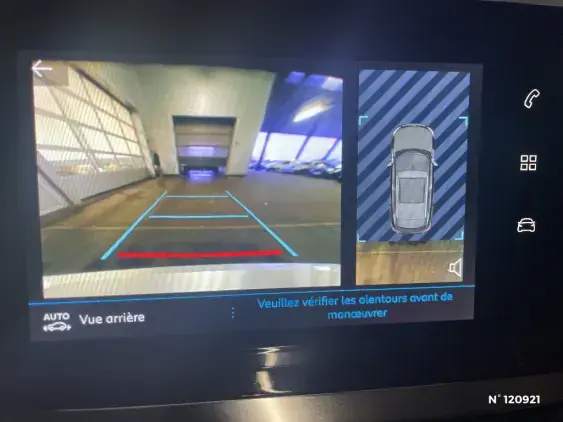 PEUGEOT 2008 II - voiture d'occasion - Photo 14