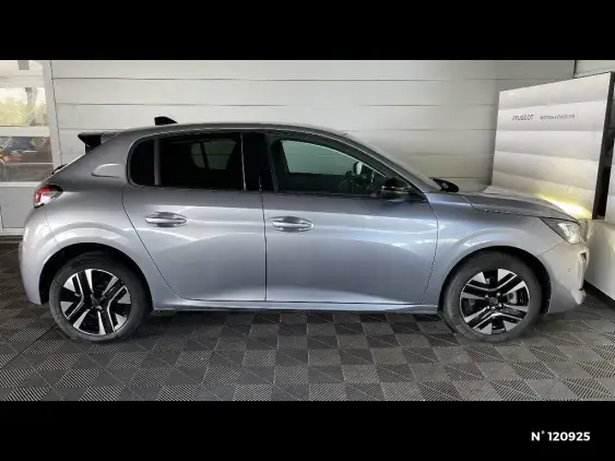 PEUGEOT 208 II - voiture d'occasion - Photo 5
