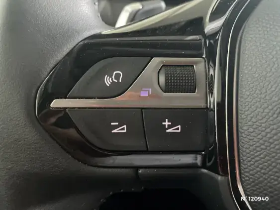 PEUGEOT 2008 II - voiture d'occasion - Photo 26