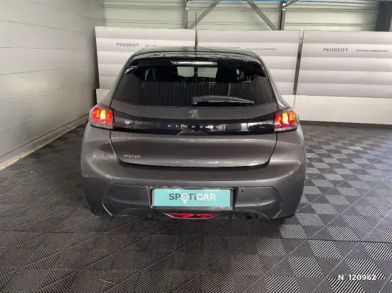 PEUGEOT 208 II - voiture d'occasion - Photo 6
