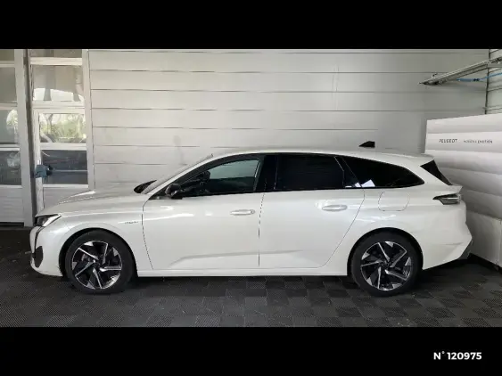 PEUGEOT 308 SW III - voiture d'occasion - Photo 2