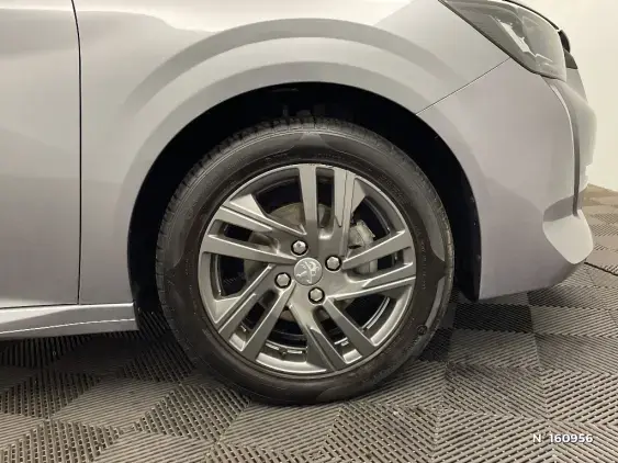 PEUGEOT 208 II - voiture d'occasion - Photo 8