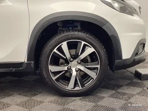 PEUGEOT 2008 - voiture d'occasion - Photo 8