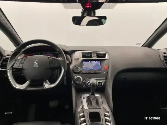 DS DS 5 - voiture d'occasion - Photo 9