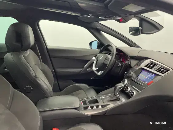 DS DS 5 - voiture d'occasion - Photo 10