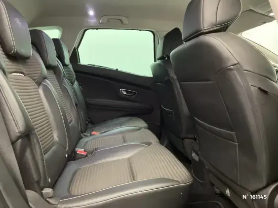 RENAULT SCENIC IV - voiture d'occasion - Photo 11