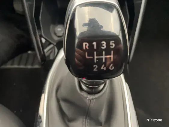 PEUGEOT 208 II - voiture d'occasion - Photo 29