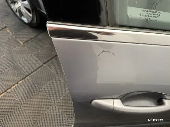 PEUGEOT 2008 - voiture d'occasion - Photo 29