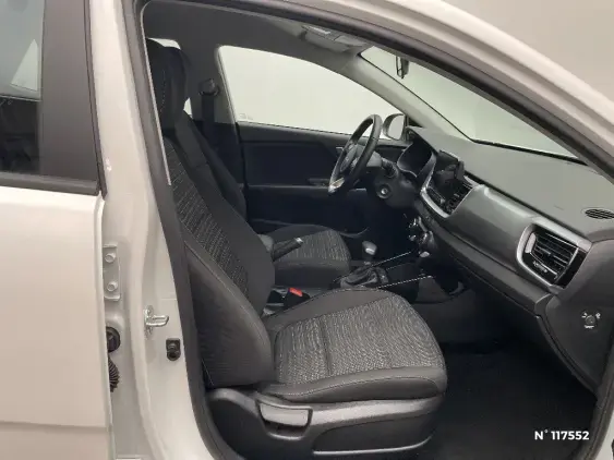 KIA STONIC - voiture d'occasion - Photo 10