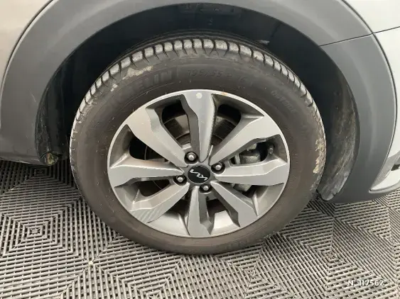 KIA STONIC - voiture d'occasion - Photo 8