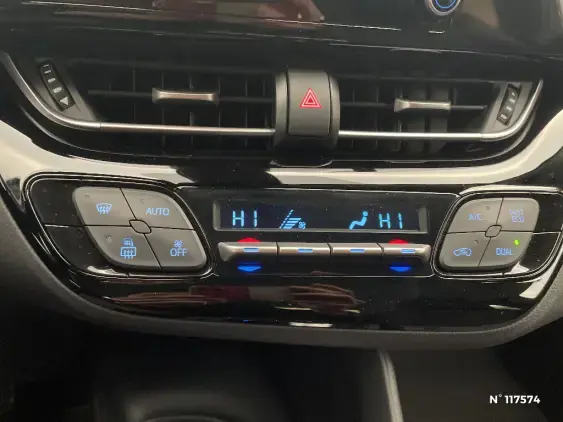 TOYOTA C-HR - voiture d'occasion - Photo 27