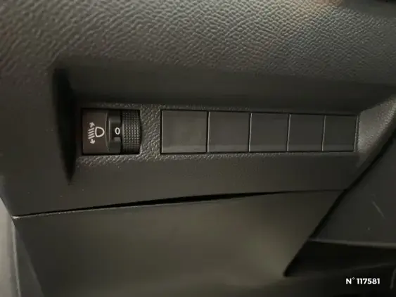 PEUGEOT 208 II - voiture d'occasion - Photo 14