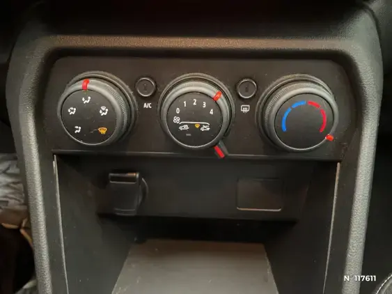 DACIA SANDERO III - voiture d'occasion - Photo 22