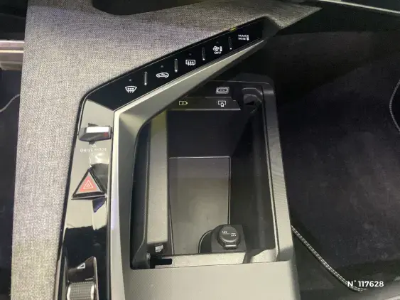 PEUGEOT 3008 ELECTRIQUE III - voiture d'occasion - Photo 28