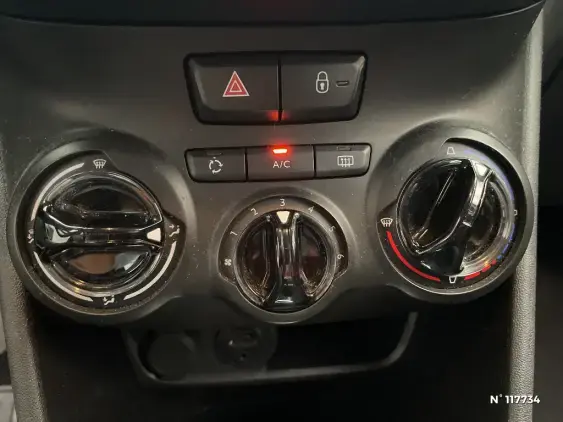 PEUGEOT 208 - voiture d'occasion - Photo 27