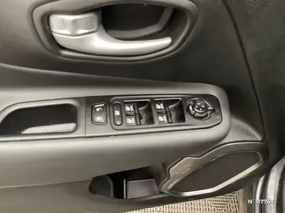 JEEP RENEGADE - voiture d'occasion - Photo 30