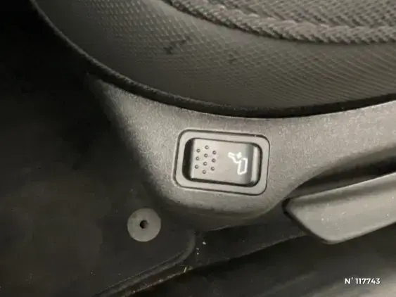 JEEP RENEGADE - voiture d'occasion - Photo 31