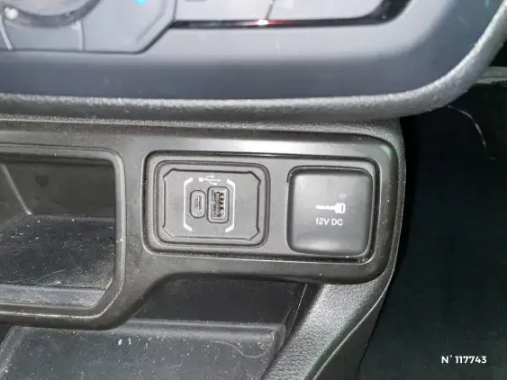 JEEP RENEGADE - voiture d'occasion - Photo 32