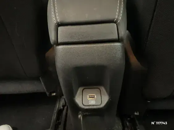 JEEP RENEGADE - voiture d'occasion - Photo 26