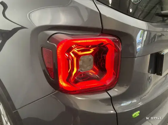 JEEP RENEGADE - voiture d'occasion - Photo 27
