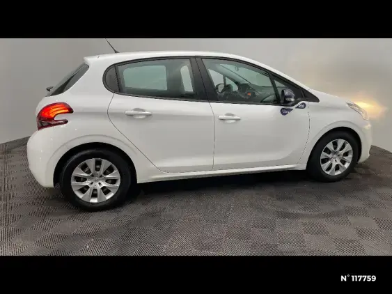 PEUGEOT 208 - voiture d'occasion - Photo 5
