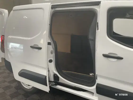 CITROEN BERLINGO III - voiture d'occasion - Photo 22
