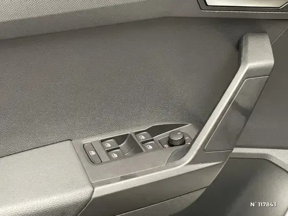 SEAT IBIZA V - voiture d'occasion - Photo 27
