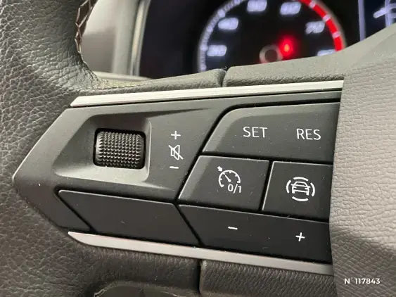 SEAT IBIZA V - voiture d'occasion - Photo 32