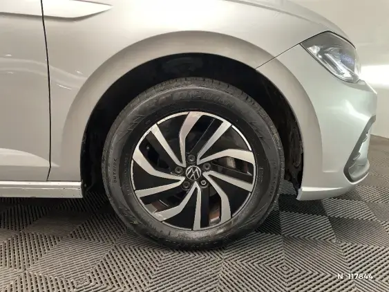 VOLKSWAGEN POLO VI - voiture d'occasion - Photo 8