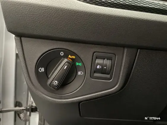 VOLKSWAGEN POLO VI - voiture d'occasion - Photo 15