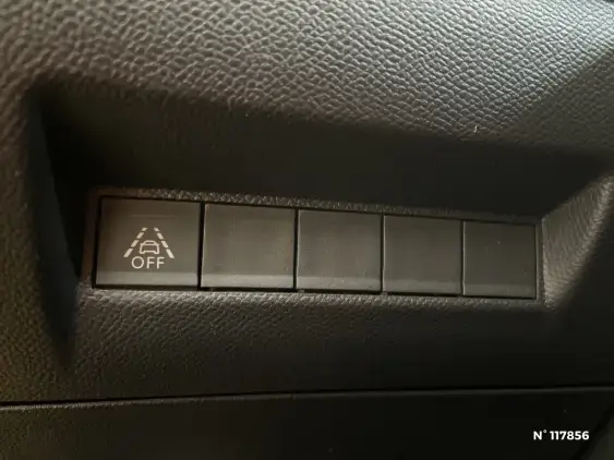 PEUGEOT 208 II - voiture d'occasion - Photo 15