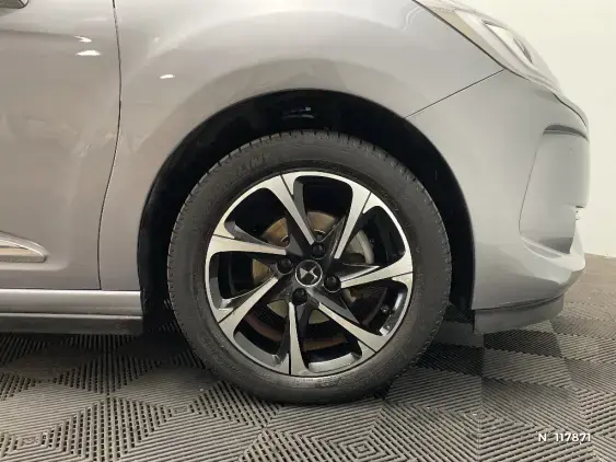 DS DS 3 CROSSBACK I - voiture d'occasion - Photo 8
