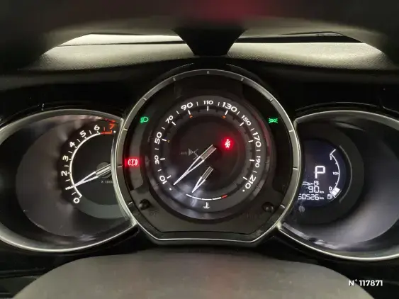 DS DS 3 CROSSBACK I - voiture d'occasion - Photo 12