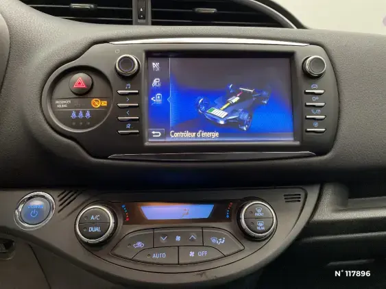 TOYOTA YARIS III - voiture d'occasion - Photo 27