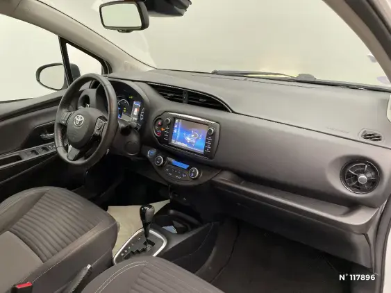 TOYOTA YARIS III - voiture d'occasion - Photo 10
