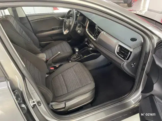 KIA STONIC - voiture d'occasion - Photo 10