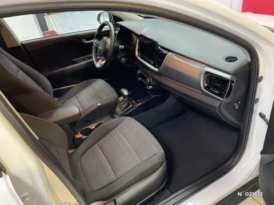 KIA STONIC - voiture d'occasion - Photo 10