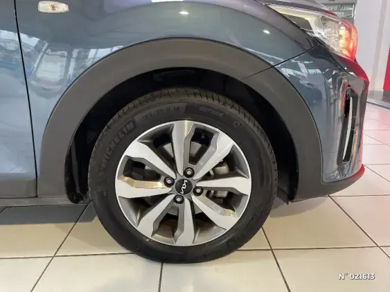 KIA STONIC - voiture d'occasion - Photo 8