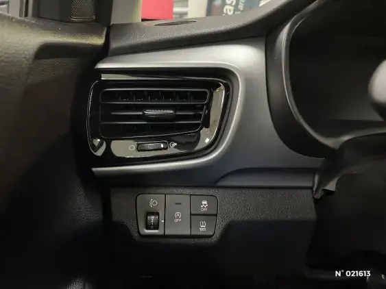 KIA STONIC - voiture d'occasion - Photo 33