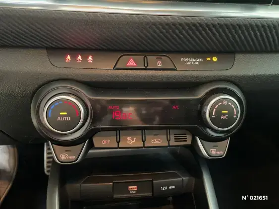 KIA STONIC - voiture d'occasion - Photo 34