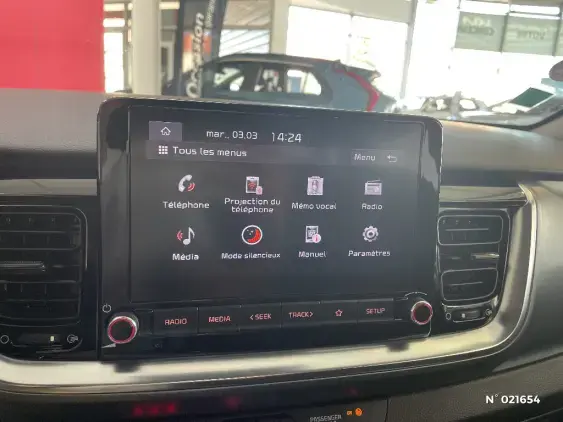 KIA STONIC - voiture d'occasion - Photo 13