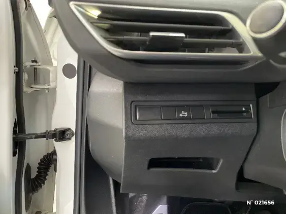 PEUGEOT 3008 II - voiture d'occasion - Photo 15