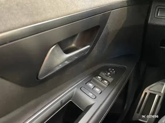 PEUGEOT 3008 II - voiture d'occasion - Photo 22