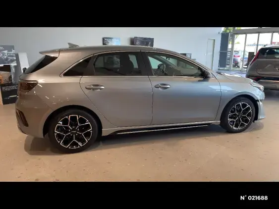 KIA CEED III - voiture d'occasion - Photo 5
