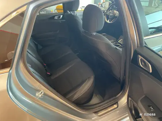 KIA CEED III - voiture d'occasion - Photo 11