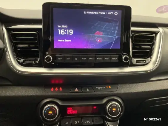 KIA STONIC - voiture d'occasion - Photo 13