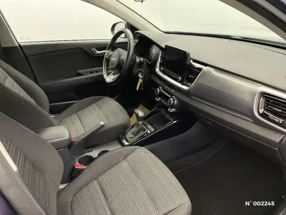 KIA STONIC - voiture d'occasion - Photo 10